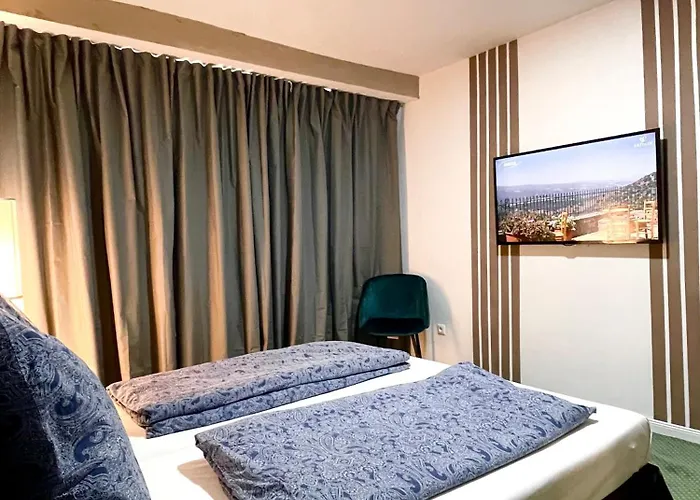 Free Parking Hotel