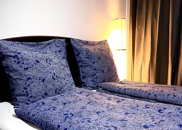 Hotel Free Parking
